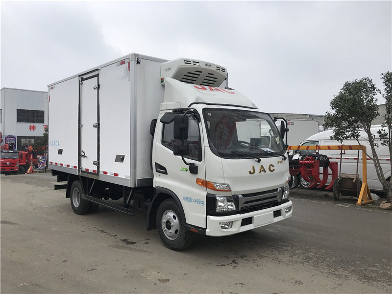 國(guó)六 江淮帥鈴E4.2米藍(lán)牌冷藏車(chē)